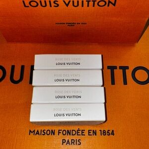 Louis Vuitton Rose Des Vents sample Set of 4